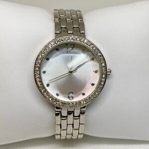 SilverTone tone women’s Quartz analog watch 32mm  links bracelet size 7” running